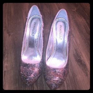 Women’s mauve platform heels